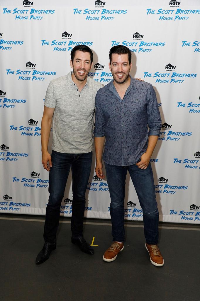 Drew and Jonathan Scott Weren       't Kidding About Their Interactive Book Tour:        It       's Going to Show Every Aspect of    Us        