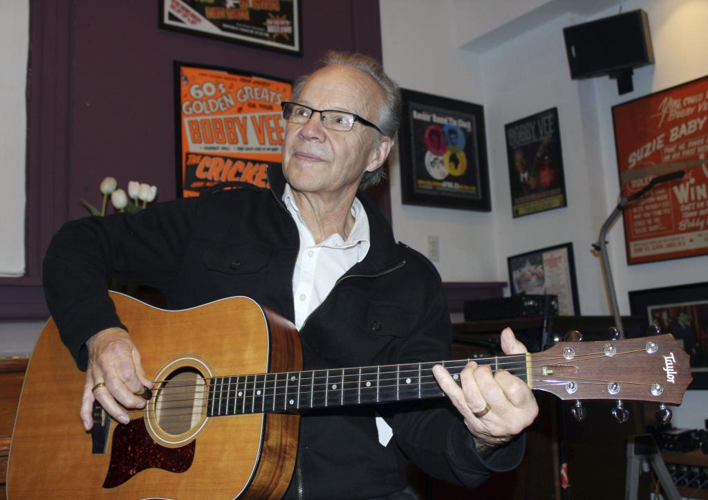 1960s Pop Singer Bobby Vee Has Died at Age 73
