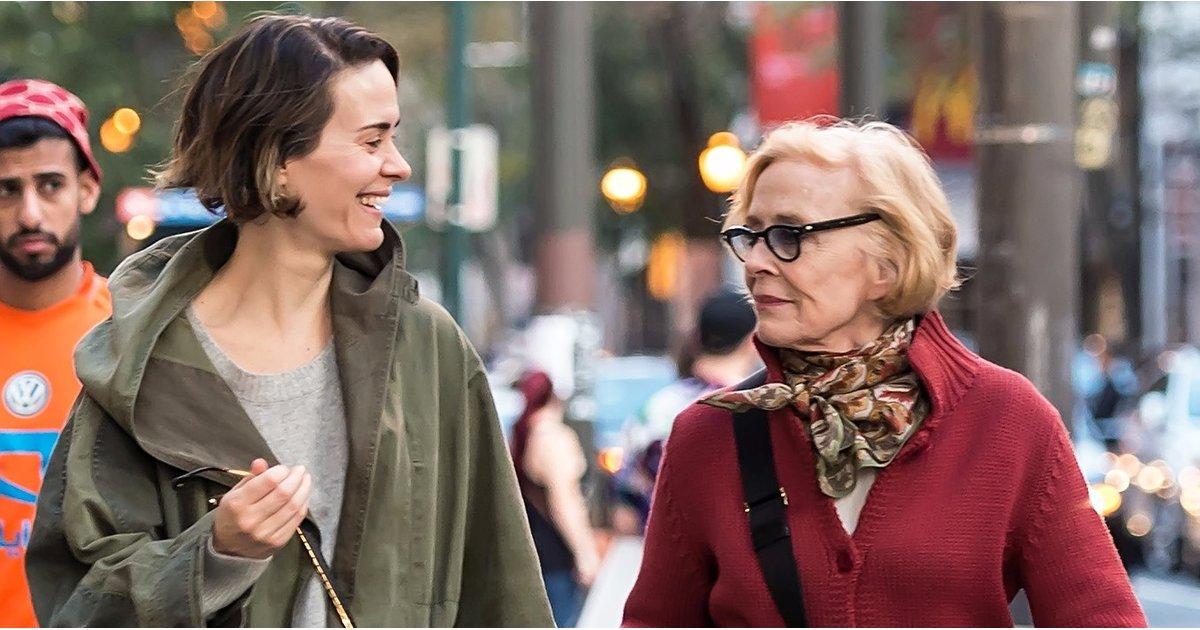 Sarah Paulson and Holland Taylor's Romantic Stroll Will Make Your Monday a Little Less Blue