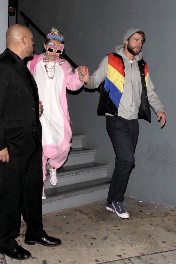 Miley Cyrus & Liam Hemsworth A Walking Rainbow, But Something\'s Missing (Photo Gallery)