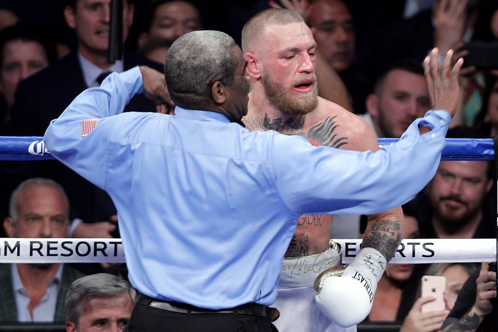 Floyd Mayweather beats Conor McGregor: how the fight unfolded in pictures Floyd Mayweather beats Conor McGregor: how the fight unfolded in pictures