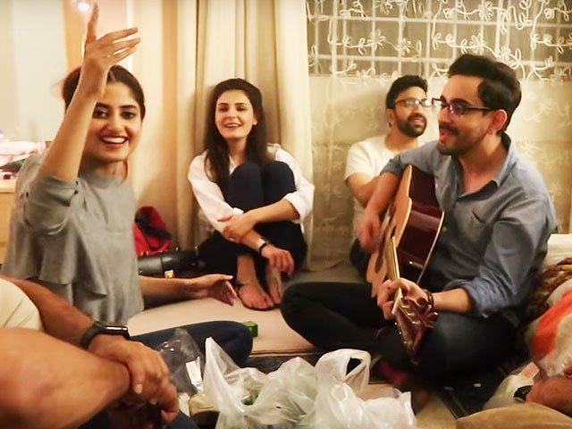 Bilal Khan and Sajal Aly jam to 'Channa Mereya' - The Express Tribune