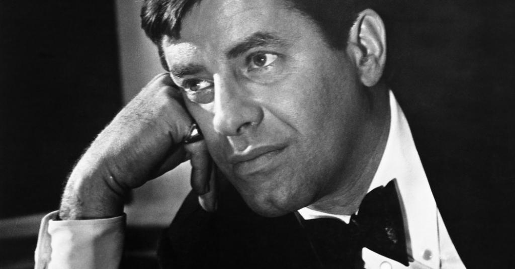 Jerry Lewis, Mercurial Comedian and Filmmaker, Dies at 91