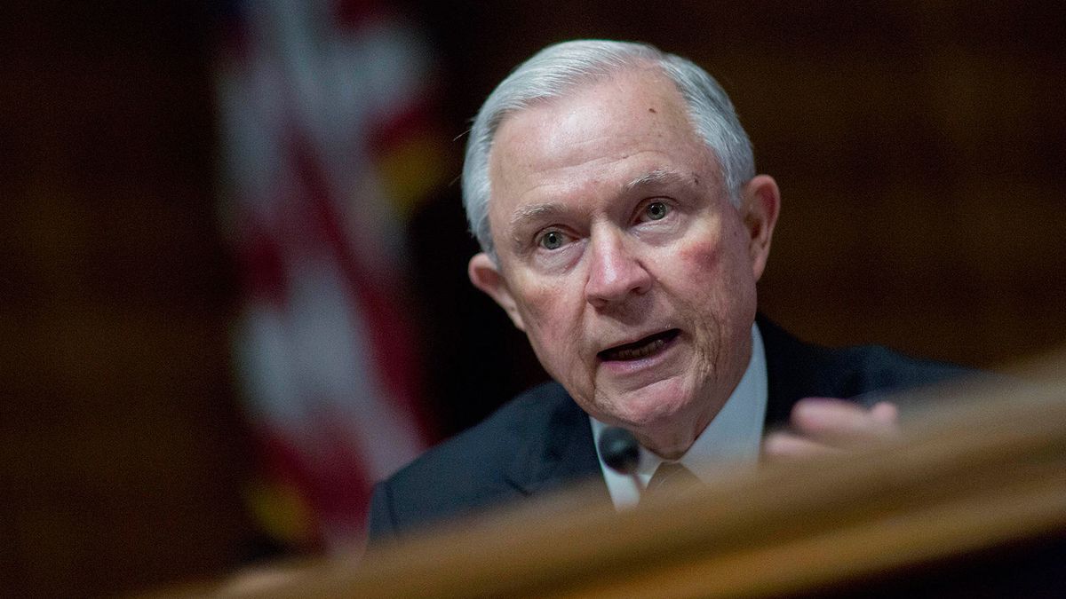 Trump Backer Jeff Sessions Goes From Gadfly to Major Player