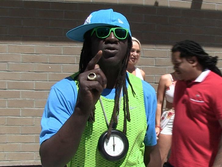 Flavor Flav Will Give O.J. Simpson His Statue Back, But There's a Catch