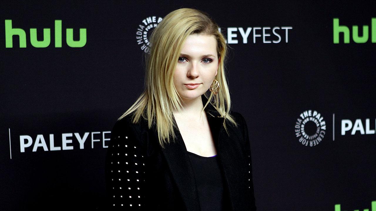 Abigail Breslin Tweets About Her Panic Attack While Performing in NYC: 'Anxiety Doesn't Warn You'