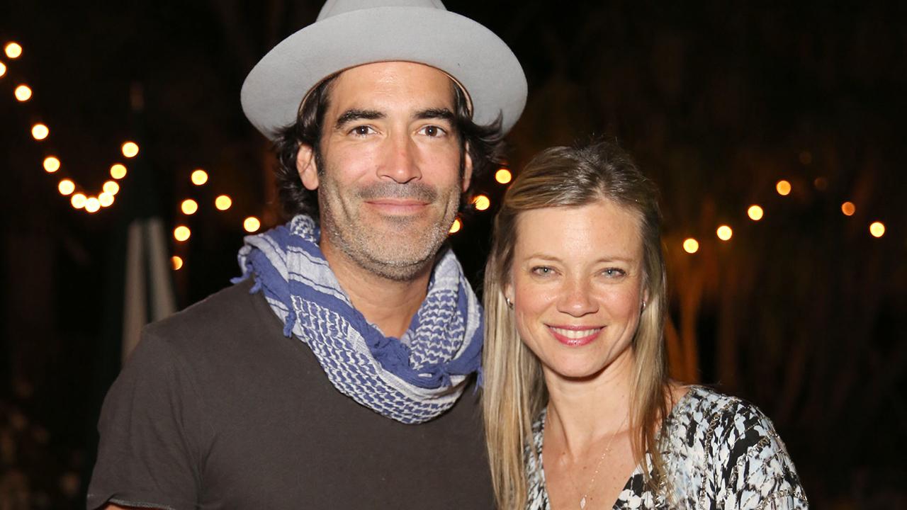 Amy Smart and Husband        Carter Oosterhouse Welcome First Child