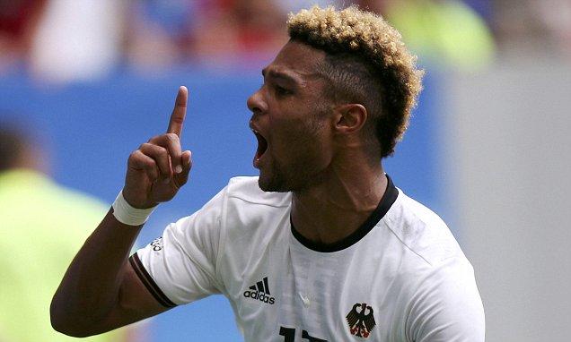 Arsene Wenger vows Serge Gnabry will be at Arsenal 'for a long time'
