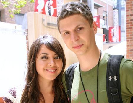 Aubrey Plaza and Michael Cera 