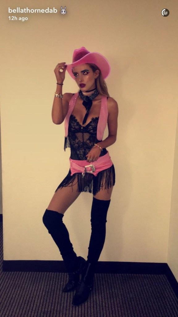Bella Thorne       's Super Sexy Cowgirl Costume Lights Up the Night