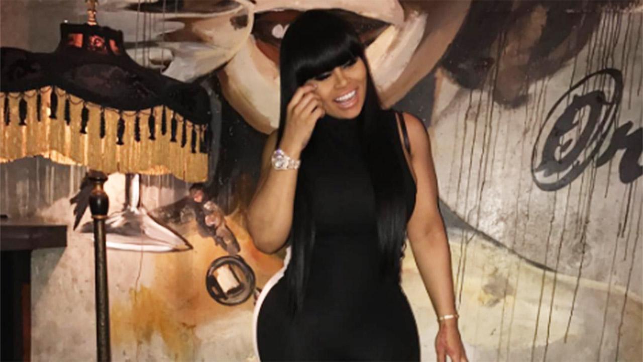 Blac Chyna Flaunts Hourglass Figure in Tight Jumpsuit, Says Baby Dream Is        So Perfect        