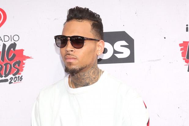 Chris Brown        Threatened to Kill      '  Ex-Girlfriend Karrueche Tran, Court Papers Say