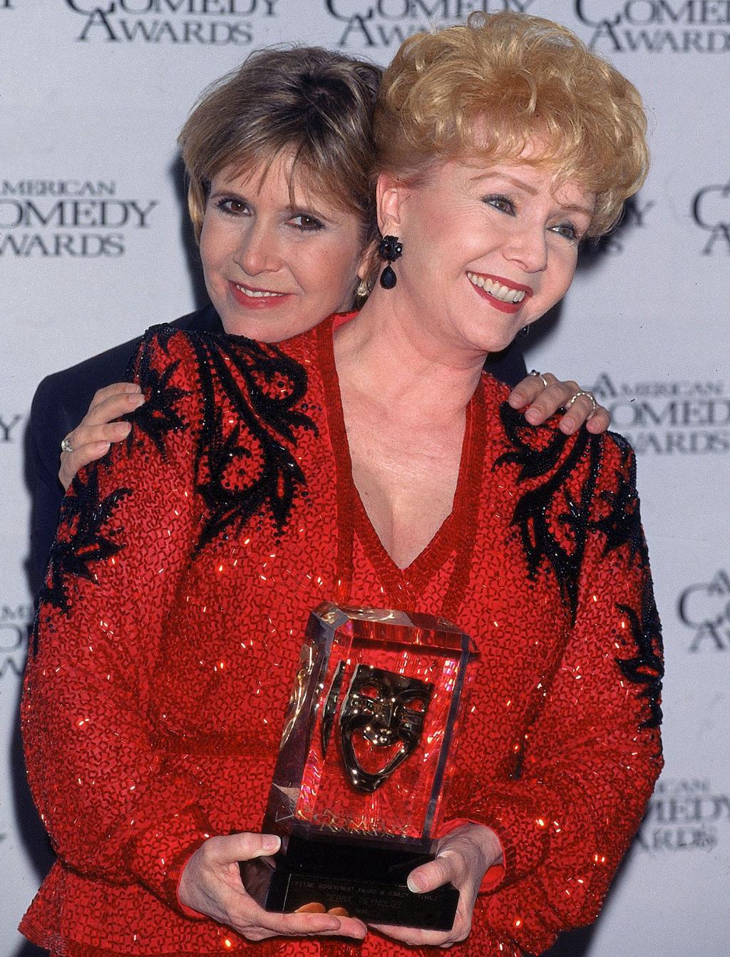 Debbie Reynolds      '  Last Words:       'I Want to Be with Carrie,      '  Son Says