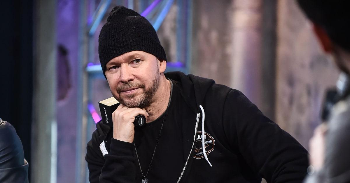 Donnie Wahlberg, Nick Lachey Team for Boy Band Reunion Sitcom 'Encore'