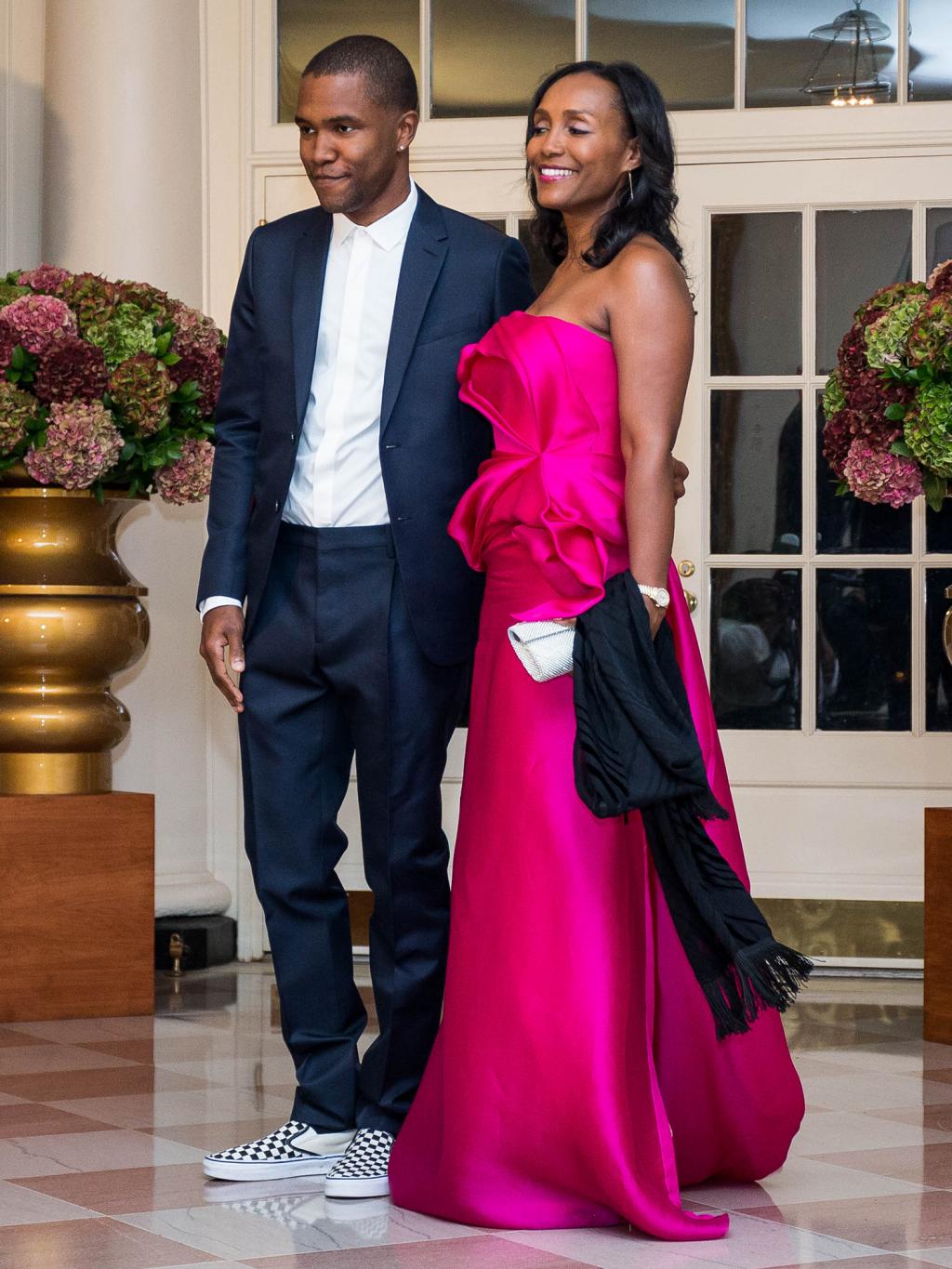 Frank Ocean Is So Cool He Pulled Off Wearing Vans Sneakers to Obama       's Final State Dinner