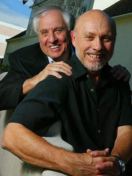 Hector Elizondo Pays Tribute to Director Garry Marshall: 'He Was a Champion Hugger'