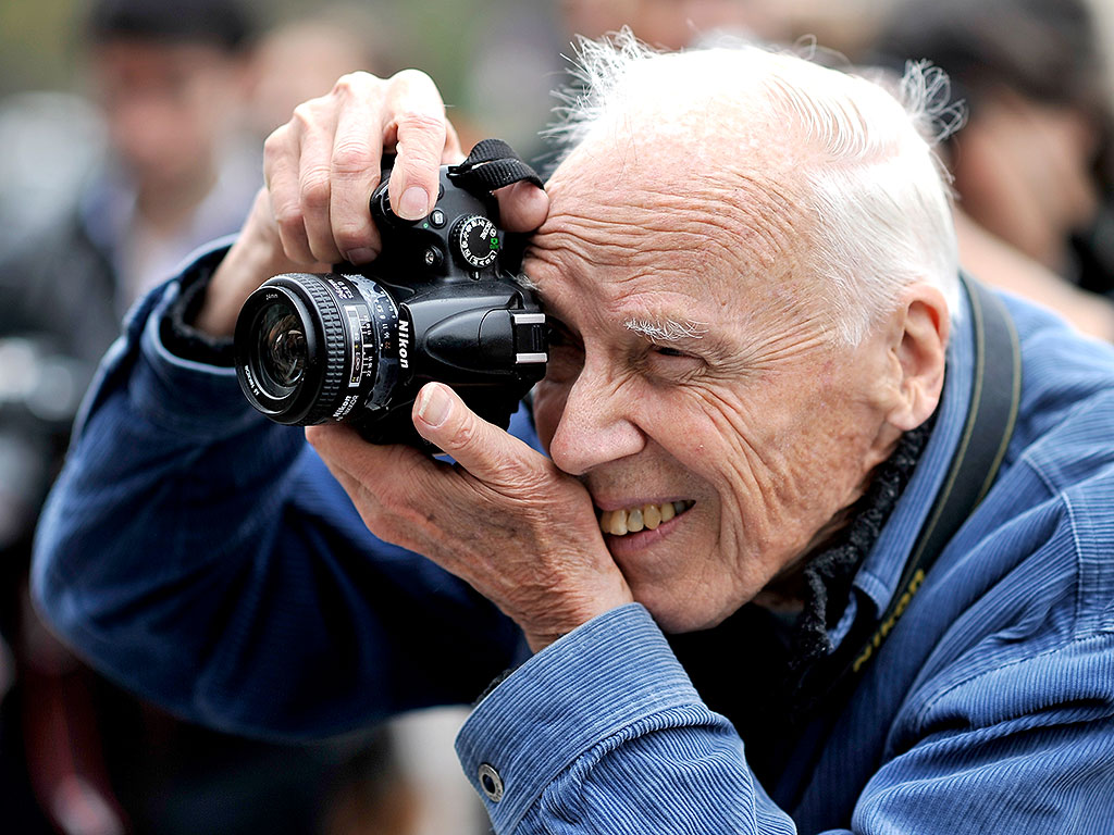 Iconic New York Times Fashion Photographer Bill Cunningham Has Died at 87