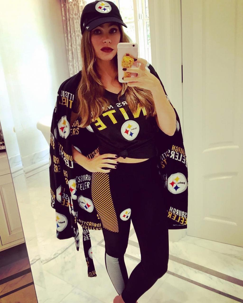 ‘I’m Staying In’: Sofia Vergara Isn’t Impressed by the Outfit Joe Manganiello Picked Out