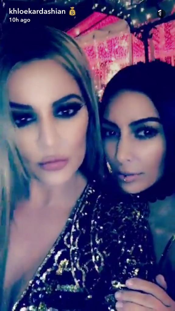 It       's a Very Kardashian Khristmas! Kim Joins Family for Kris Jenner       's Annual Holiday Party