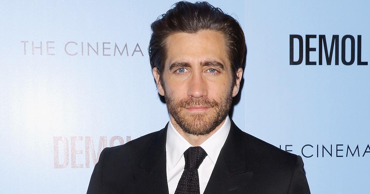 Jake Gyllenhaal Hits the Red Carpet With His Sexy Scruff and