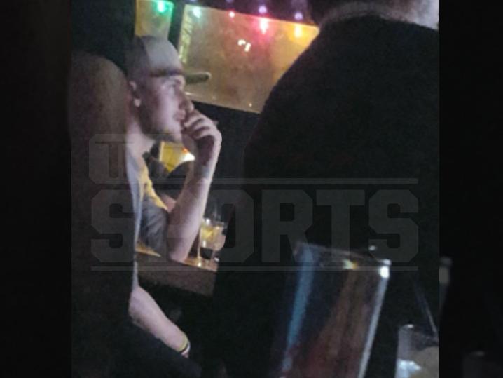 Johnny Manziel -- Hits Late Night Hot Spot ... After Cavs Ga