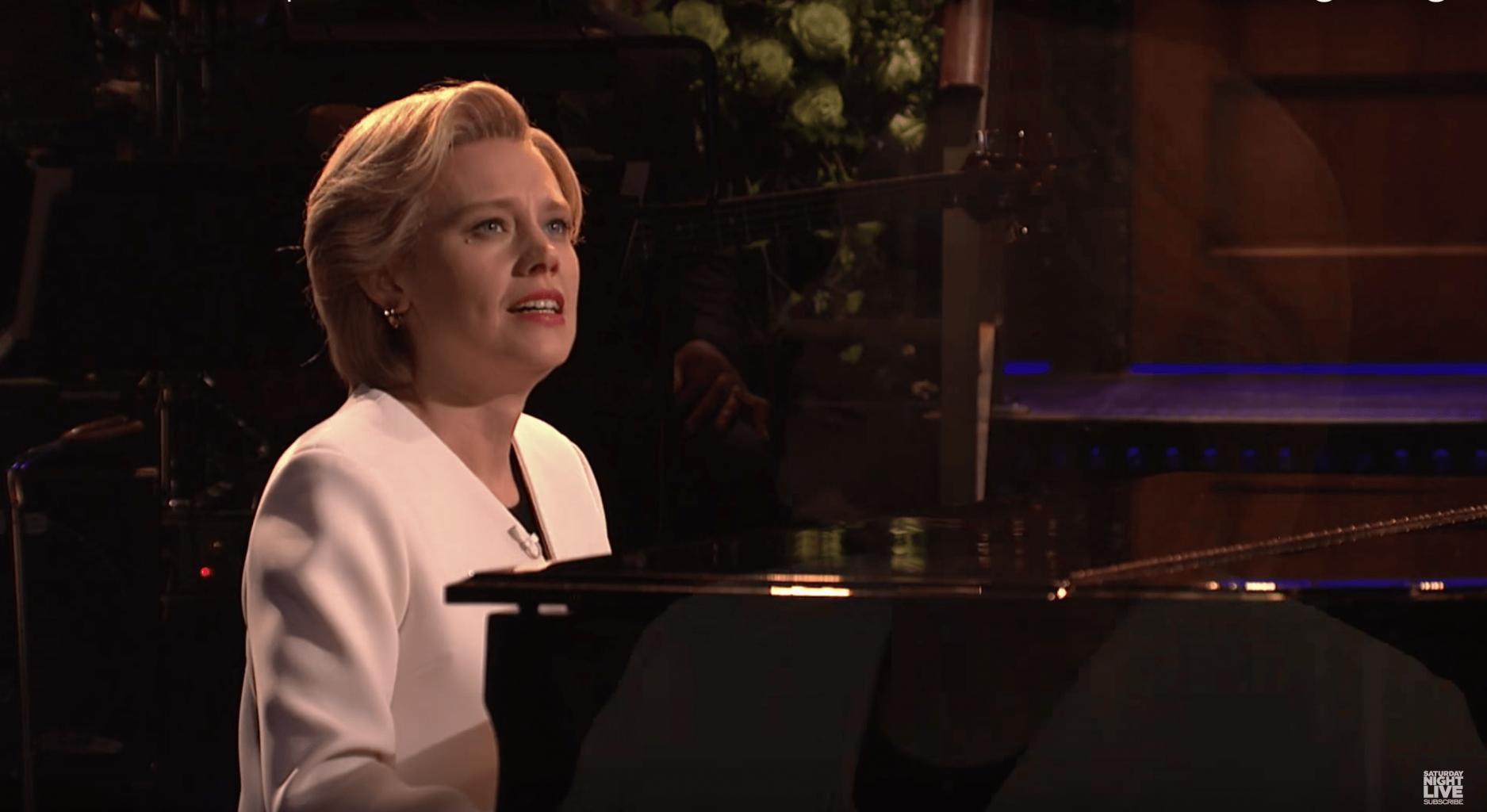 Kate McKinnon Tears Up While Paying Tribute to Hillary Clinton in Moving SNL Cold Open