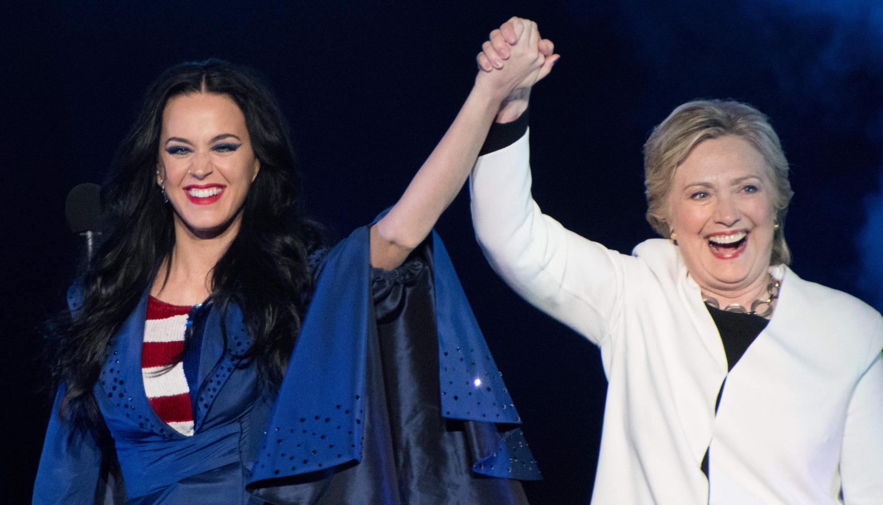 Katy Perry Roars For Hillary Clinton At        Love Trumps Hate      '  Campaign Event