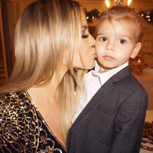 Khloe Kardashian's Christmas Eve Kiss to Reign Disick May Be the Family's Cutest Photo of the Season