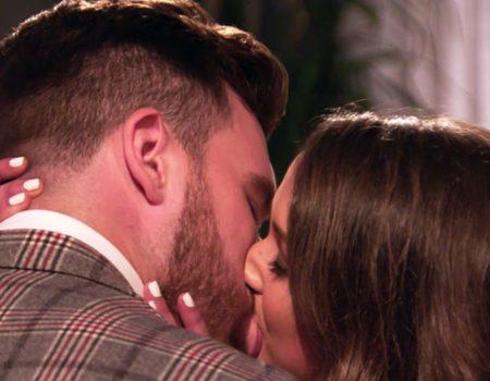 Kiss, Kiss! Travis Kelce Gets a Steamy, Surprise Smooch From a Contestant in Catching Kelce Series Premiere