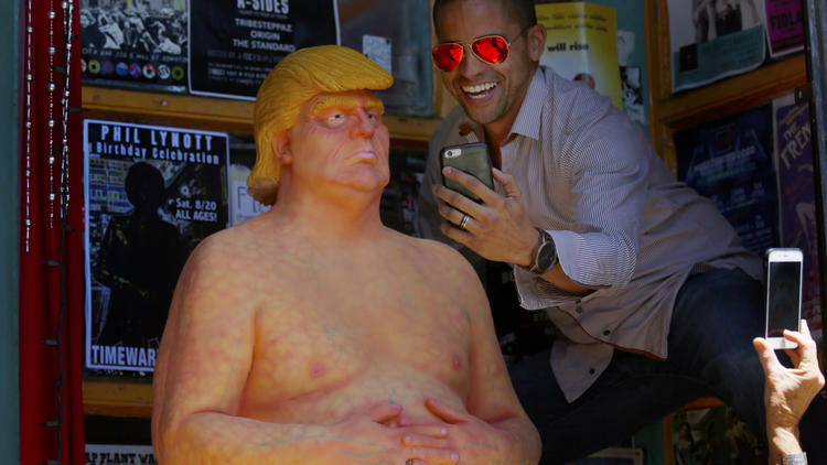 Hey, Los Angeles: There's a naked statue of Donald Trump on Hollywood Boulevard