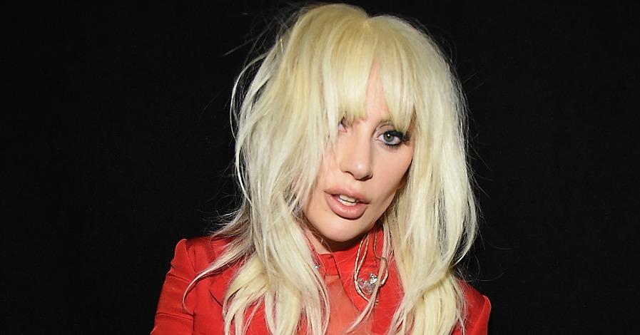 Lady Gaga Gives an Emotional, Tear-Filled Speech Among Famil