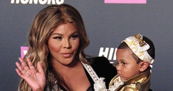 Lil' Kim's Daughter Royal Reign Makes Her Red Carpet Debut at VH1's Hip Hop Honors