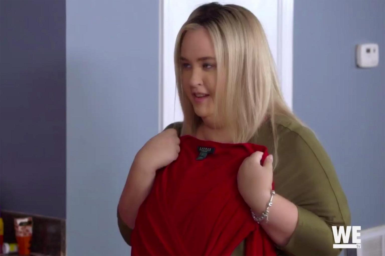 Mama June Shannon Is        Giving Up on Everything      '  and Throws Her Red-Hot Revenge Dress in the Garbage