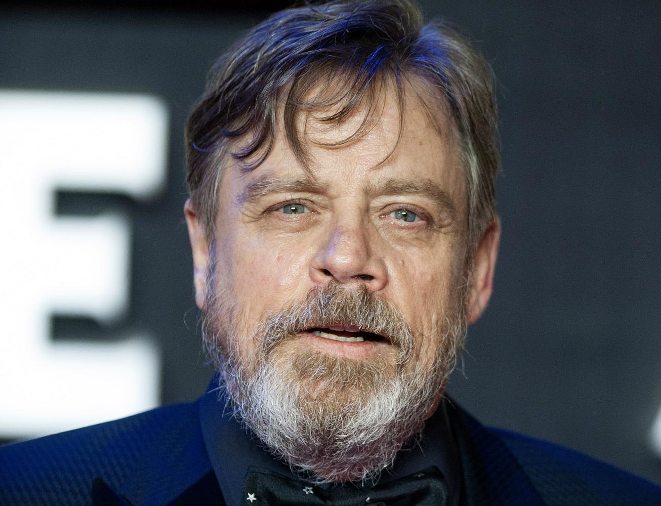 Mark Hamill Thinks        Stars Wars: The Last Jedi      '  Title Gives Off A        Real Samurai      '  Vibe