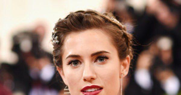 Met Gala 2016: Get Allison Williams' Low-Key Beauty Look