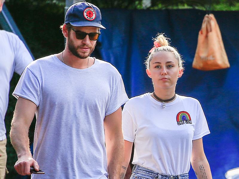 Miley Cyrus and Liam Hemsworth Have Lunch with His Parents in Australia