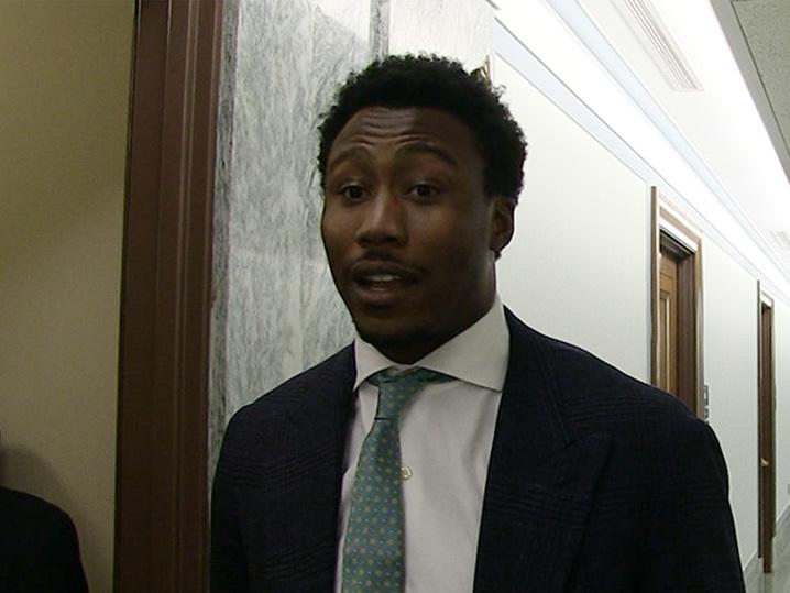 NFL's Brandon Marshall -- Wake Up Raiders ... Vegas Is Dangerous For NFL Players (Video)