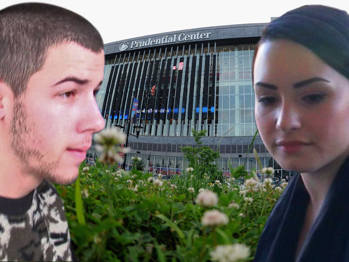 Nick Jonas & Demi Lovato -- Concert Venue Evacuated (Update)