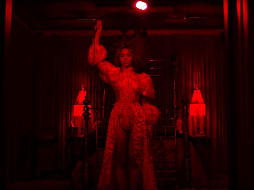 Relive Every Amazing Moment from Beyonc  's Lemonade - in GIFs