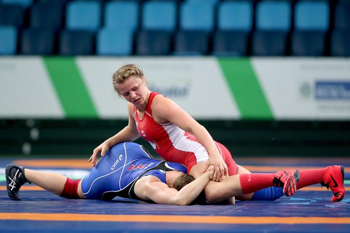 Rio 2016: Canadian wrestler Erica Wiebe to fight for gold