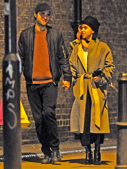 Robert Pattinson and FKA twigs Hold Hands During Romantic St