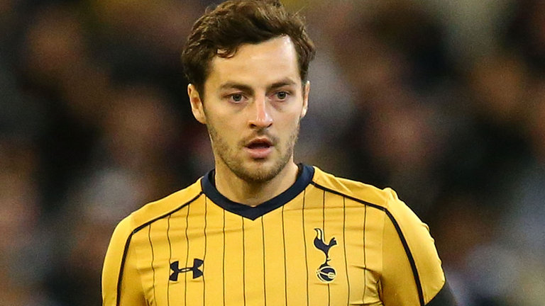 Hull in talks with Tottenham over a deal for Ryan Mason