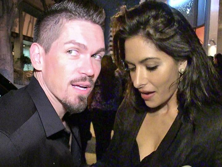 'Shameless' Star Steve Howey and Wife Sued -- I'm Here for Your Kids ... Not Penis Pics and Harassment