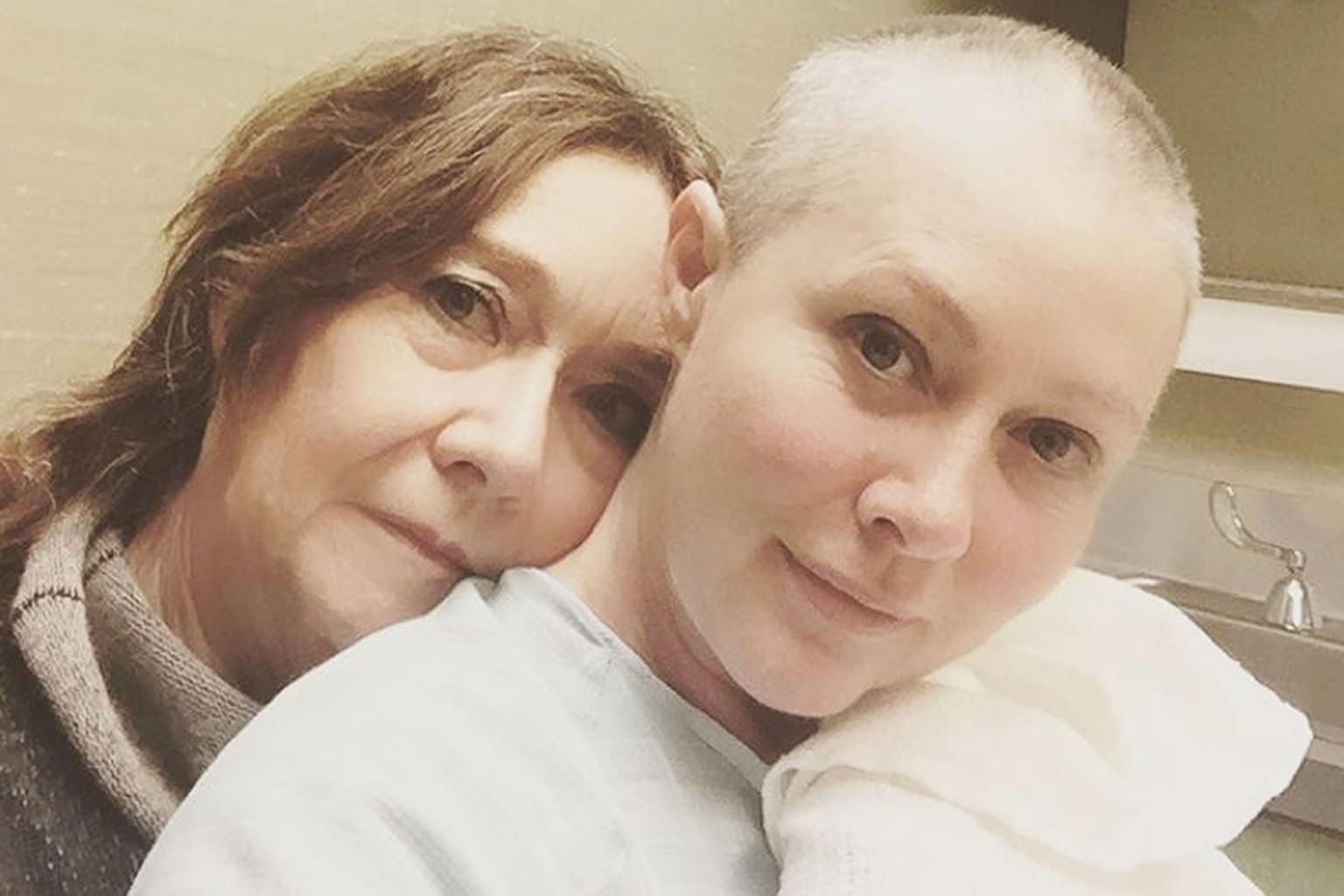 Shannen Doherty Undergoes Another Round of Radiation with Her Mother by Her Side