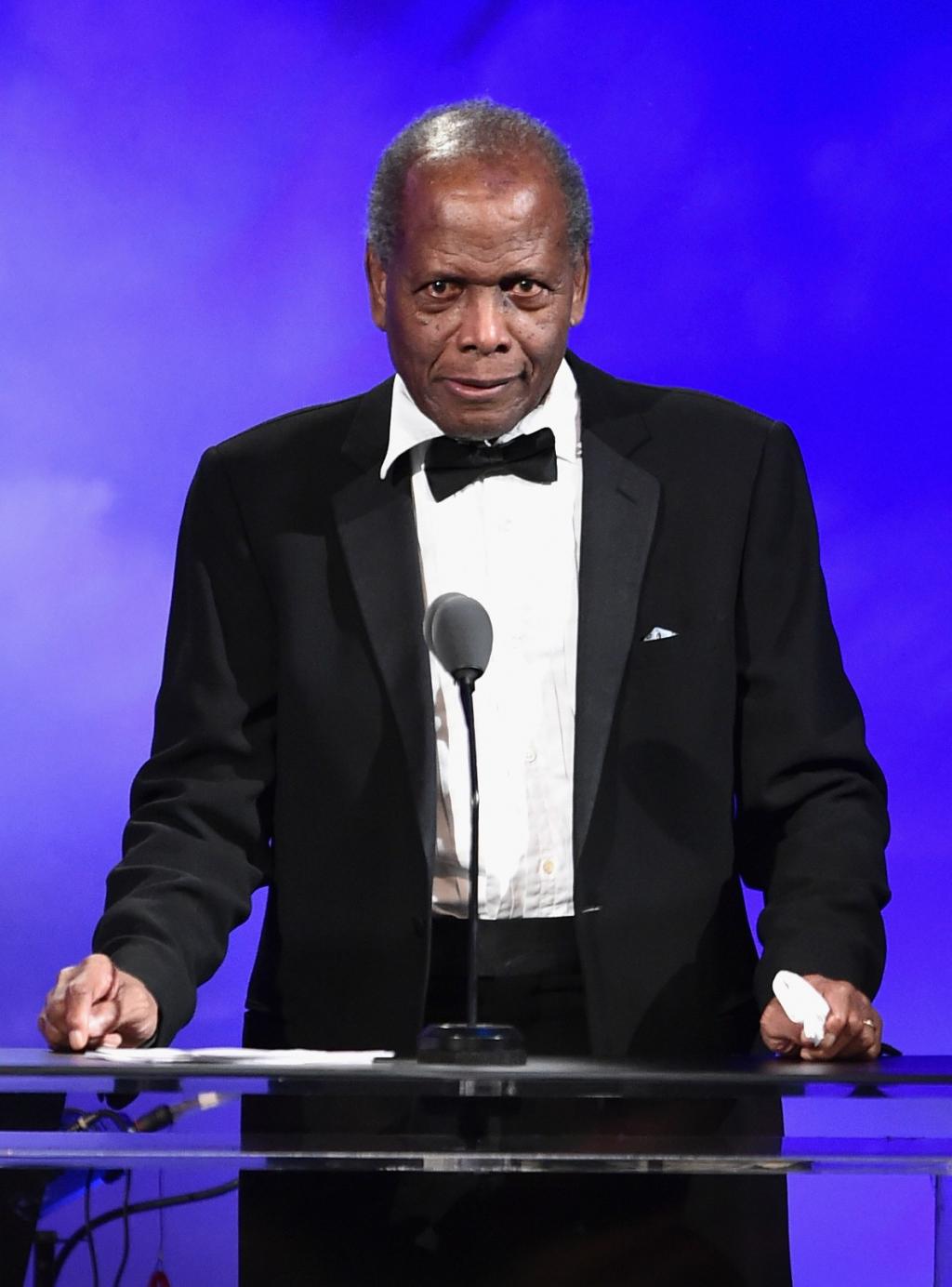 Sidney Poitier Turns 90: Inside the Actor, Activist and Diplomat       's Incredible Life