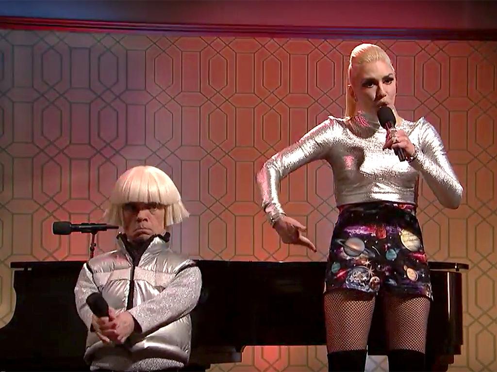 Space Pants! Peter Dinklage Takes the SNL Stage for an Out-o