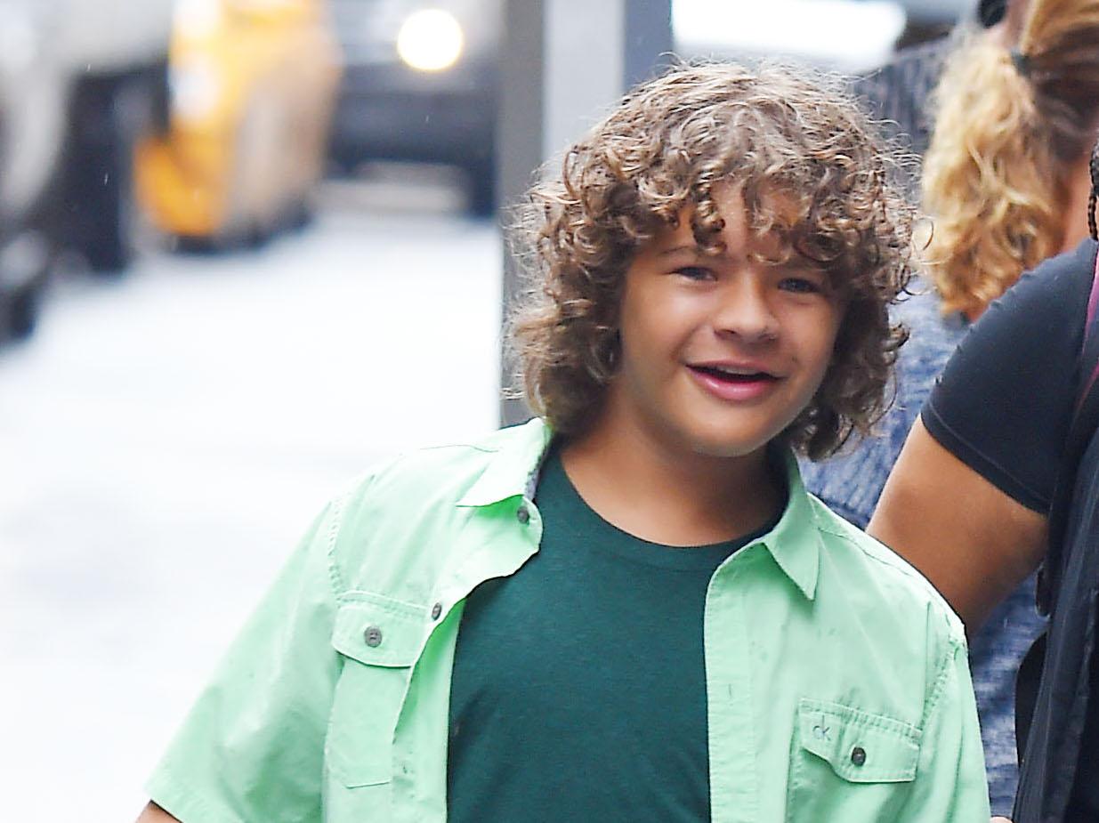        Stranger Things      '  Star Gaten Matarazzo Raps       '  Watch!