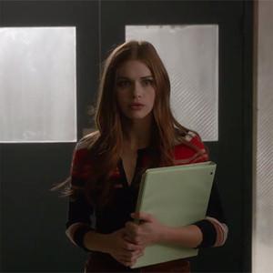 Teen Wolf Just Changed Everything With Its Emotional Winter Finale (& That Kiss!!!)