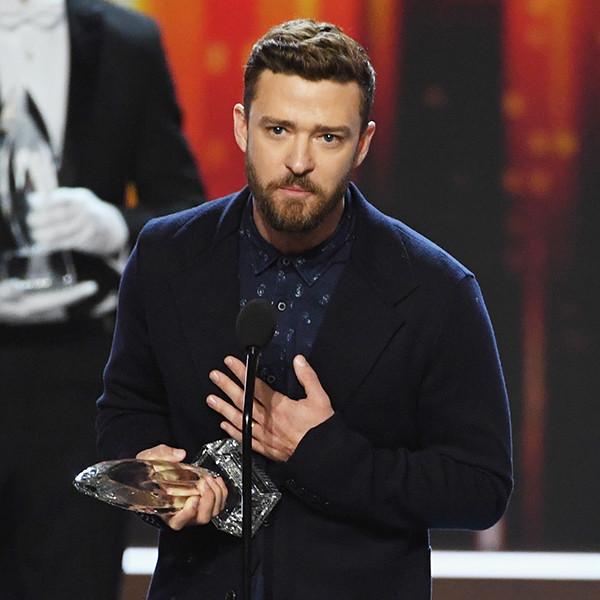 The 2017 People's Choice Awards Was All About Romance: What Blake Lively, Justin Timberlake & Blake Shelton Said About Their Beaus