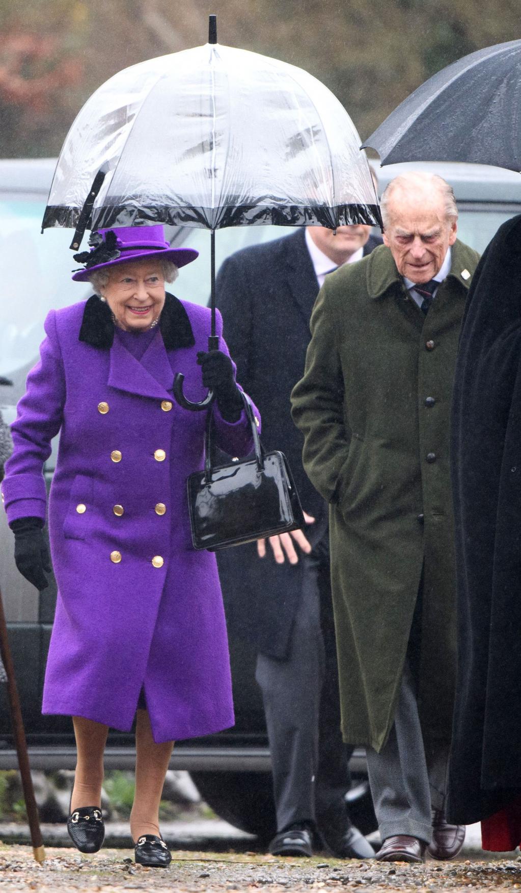 The Queen Joins Her Nephew at Church After Lord Snowdon       's Death